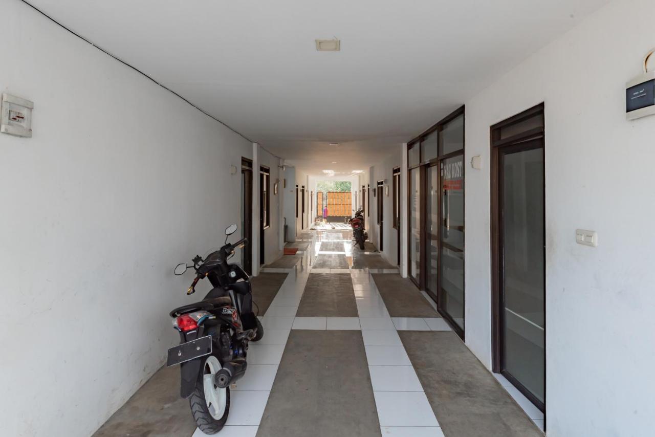 Reddoorz Syariah Near Rs Hermina Sukabumi Exterior foto